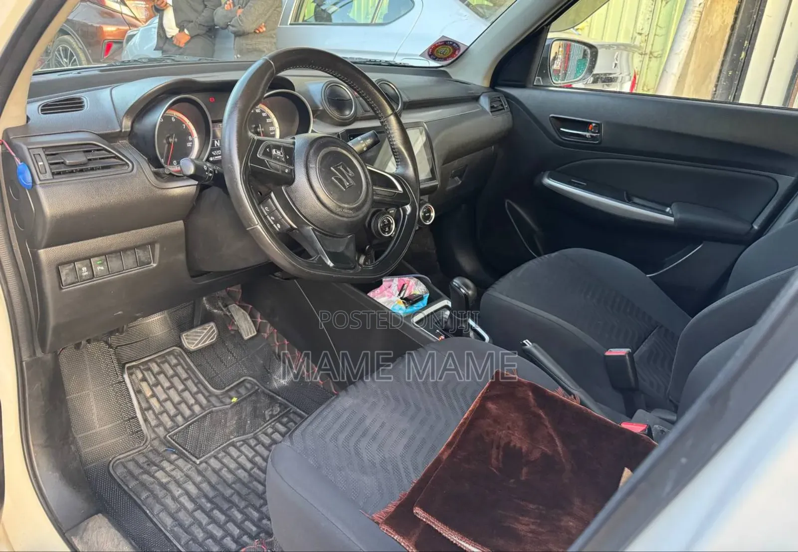 Suzuki Swift 2021 White