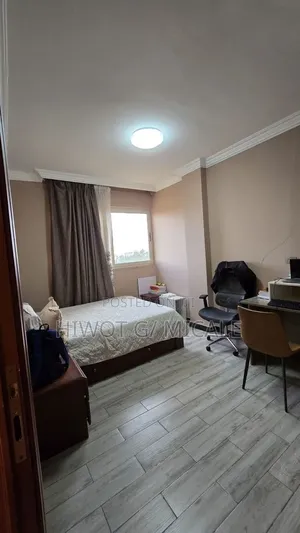 5bdrm House in ዳዋት, Bole for sale