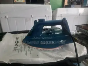Comet Steam Iron