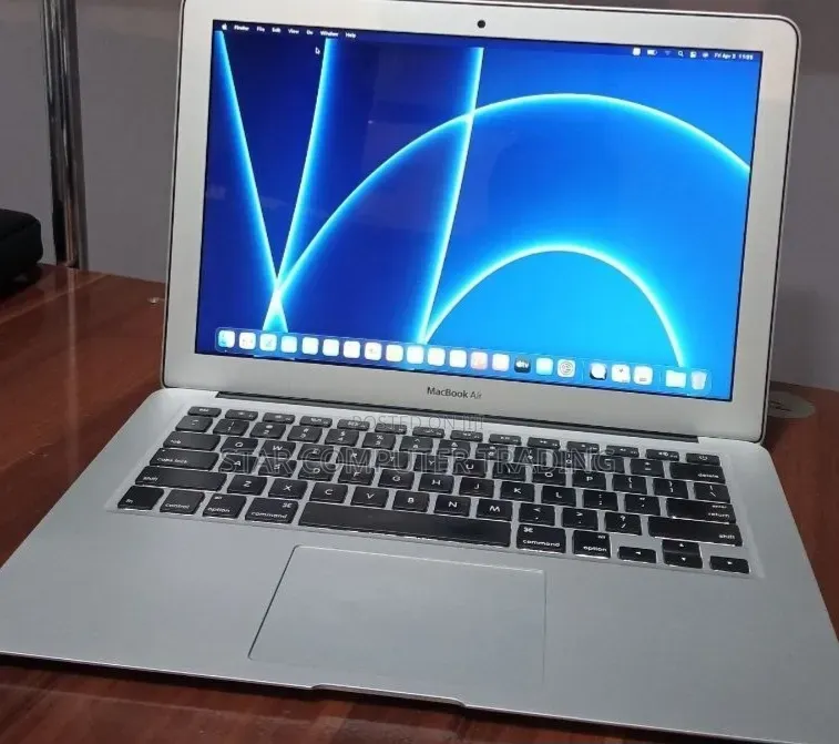 New Laptop Apple MacBook Air 2015 8GB Intel Core i5 SSD 128GB
