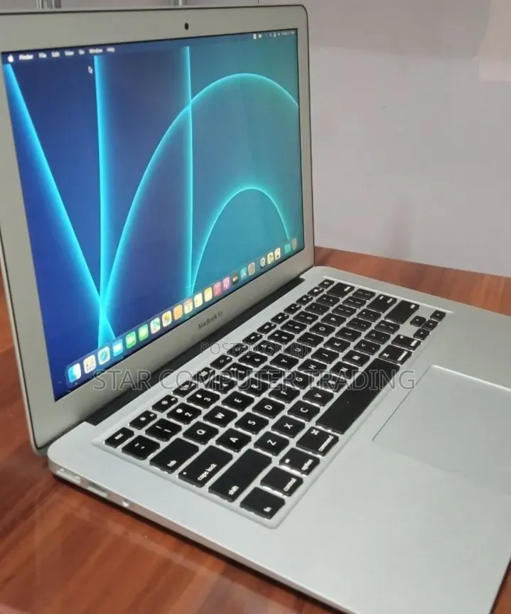 New Laptop Apple MacBook Air 2015 8GB Intel Core i5 SSD 128GB