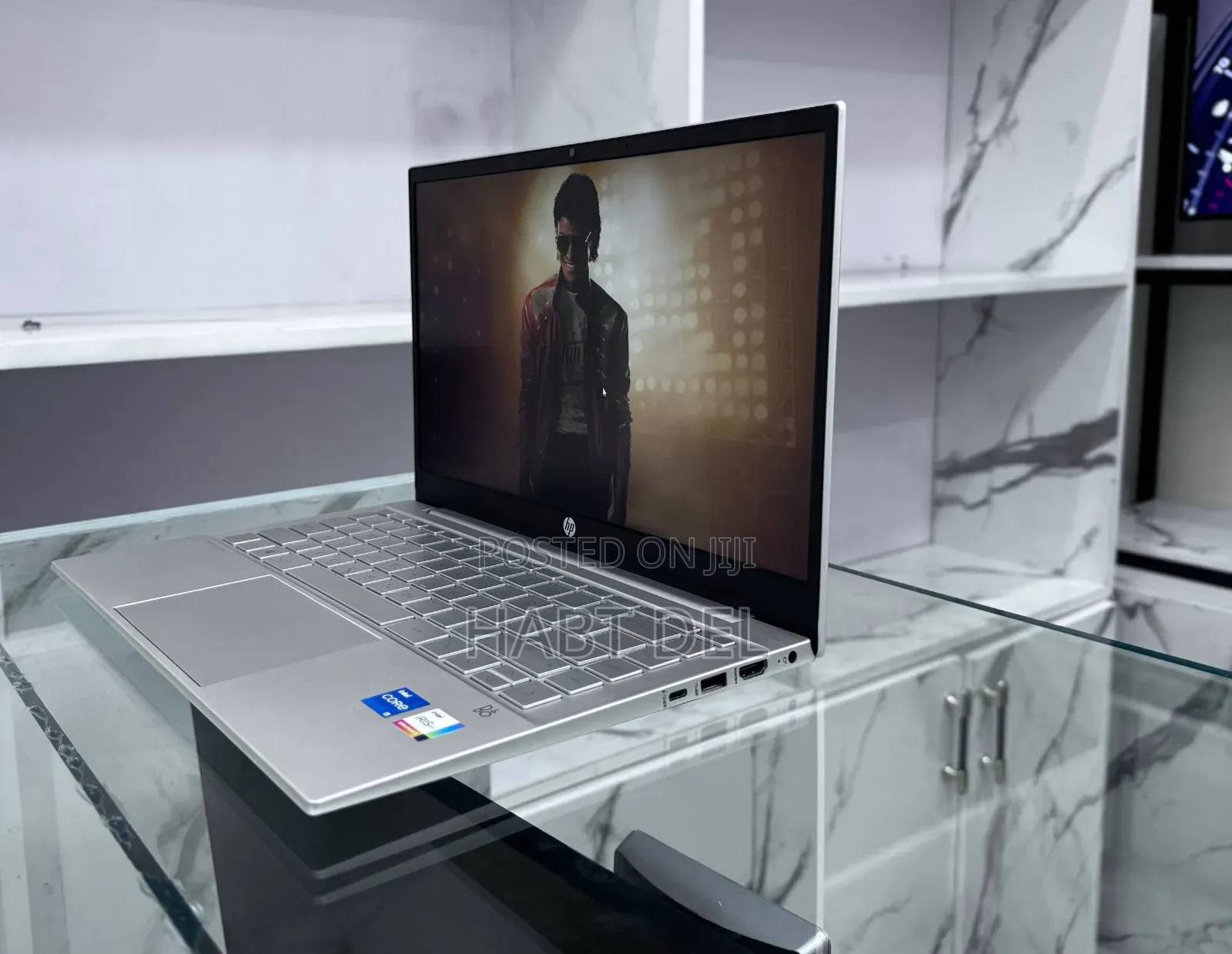 New Laptop HP Pavilion 14 8GB Intel Core i5 SSD 512GB