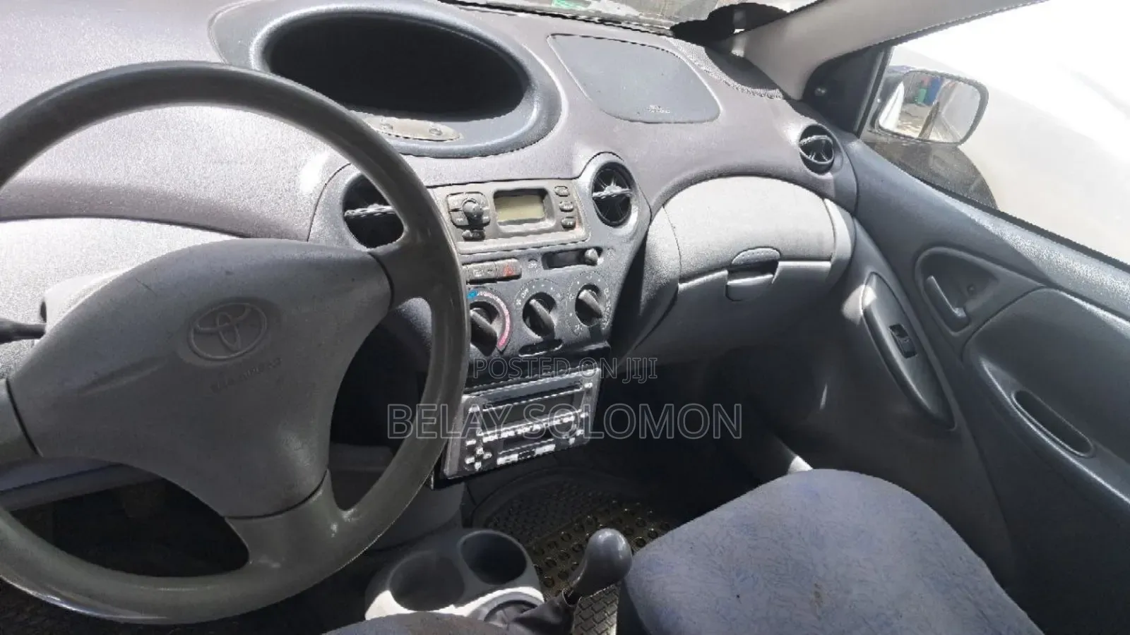 Toyota Yaris 2001 White