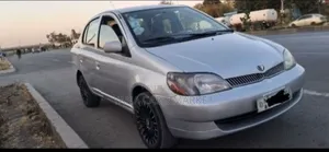 Toyota Platz 2001 Silver