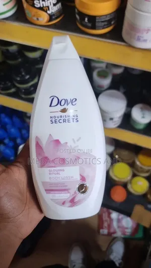 Dove Nourshing Secrets Body Wash
