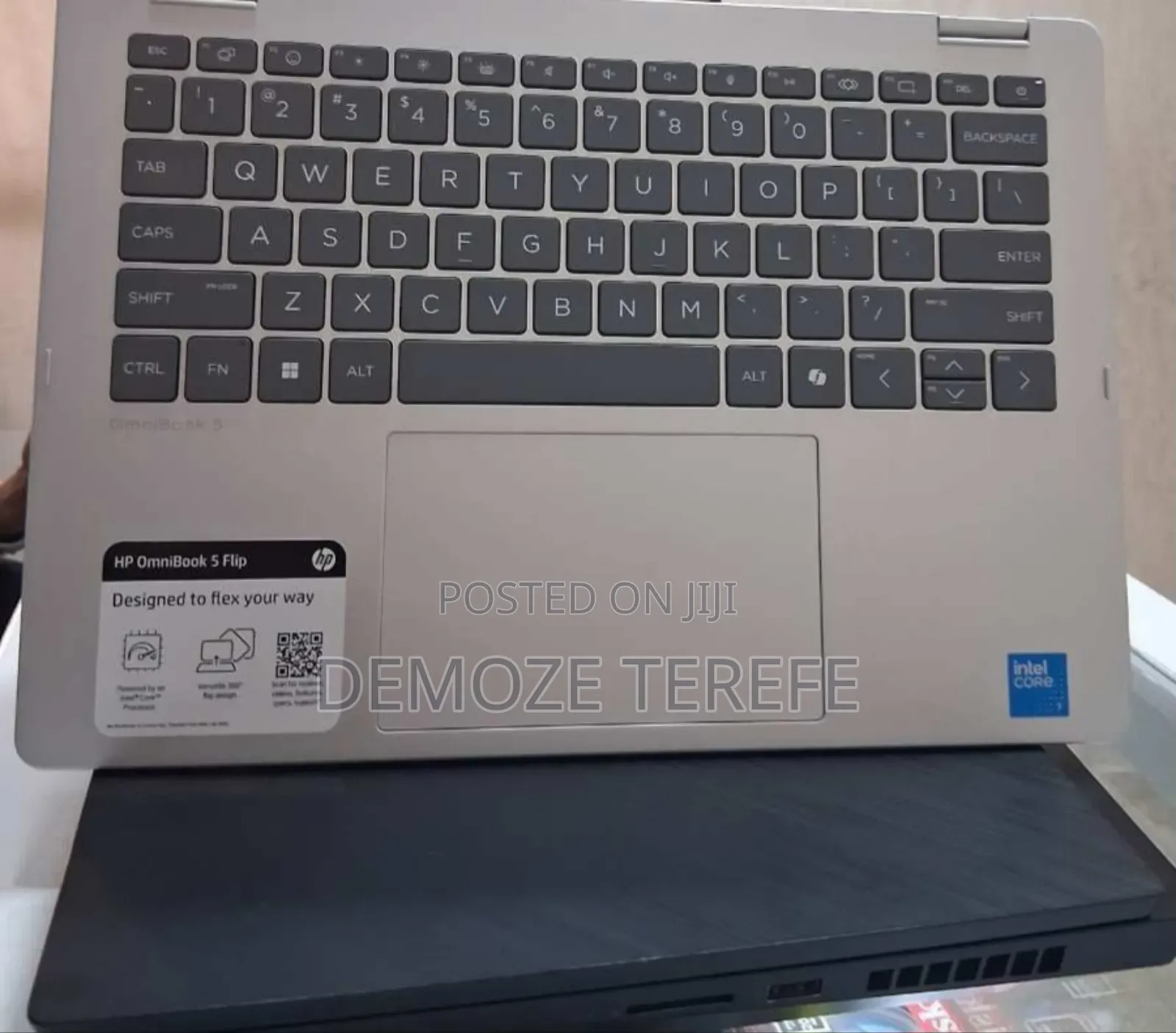 New Laptop HP OmniBook 5 Flip 16GB Intel Core Ultra 7 SSD 512GB