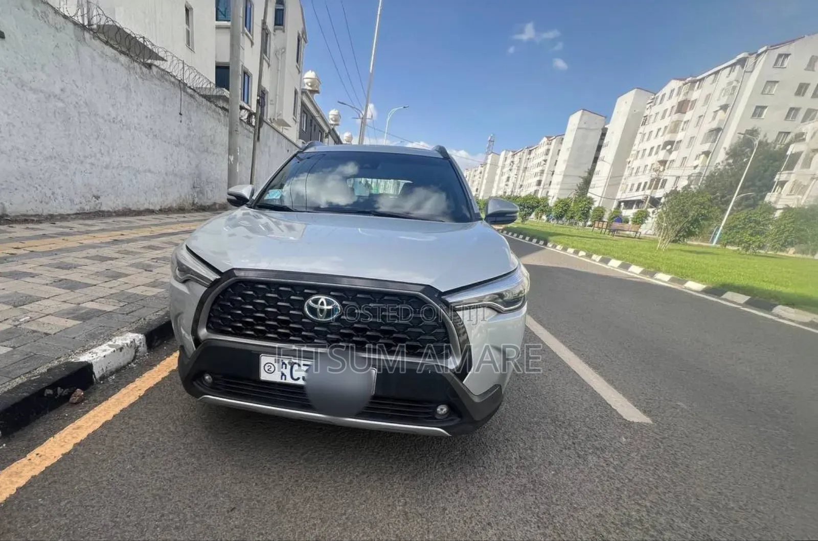 Toyota Corolla Cross Hybrid 2023 Silver