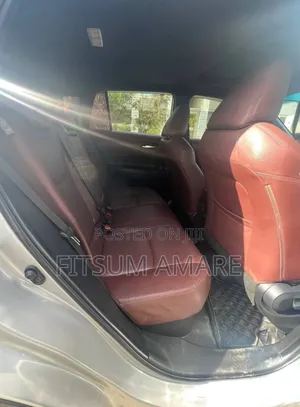 Toyota Corolla Cross Hybrid 2023 Silver