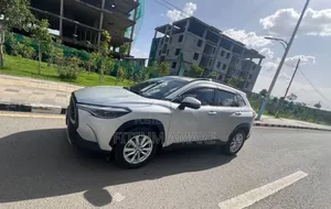 Toyota Corolla Cross Hybrid 2023 Silver