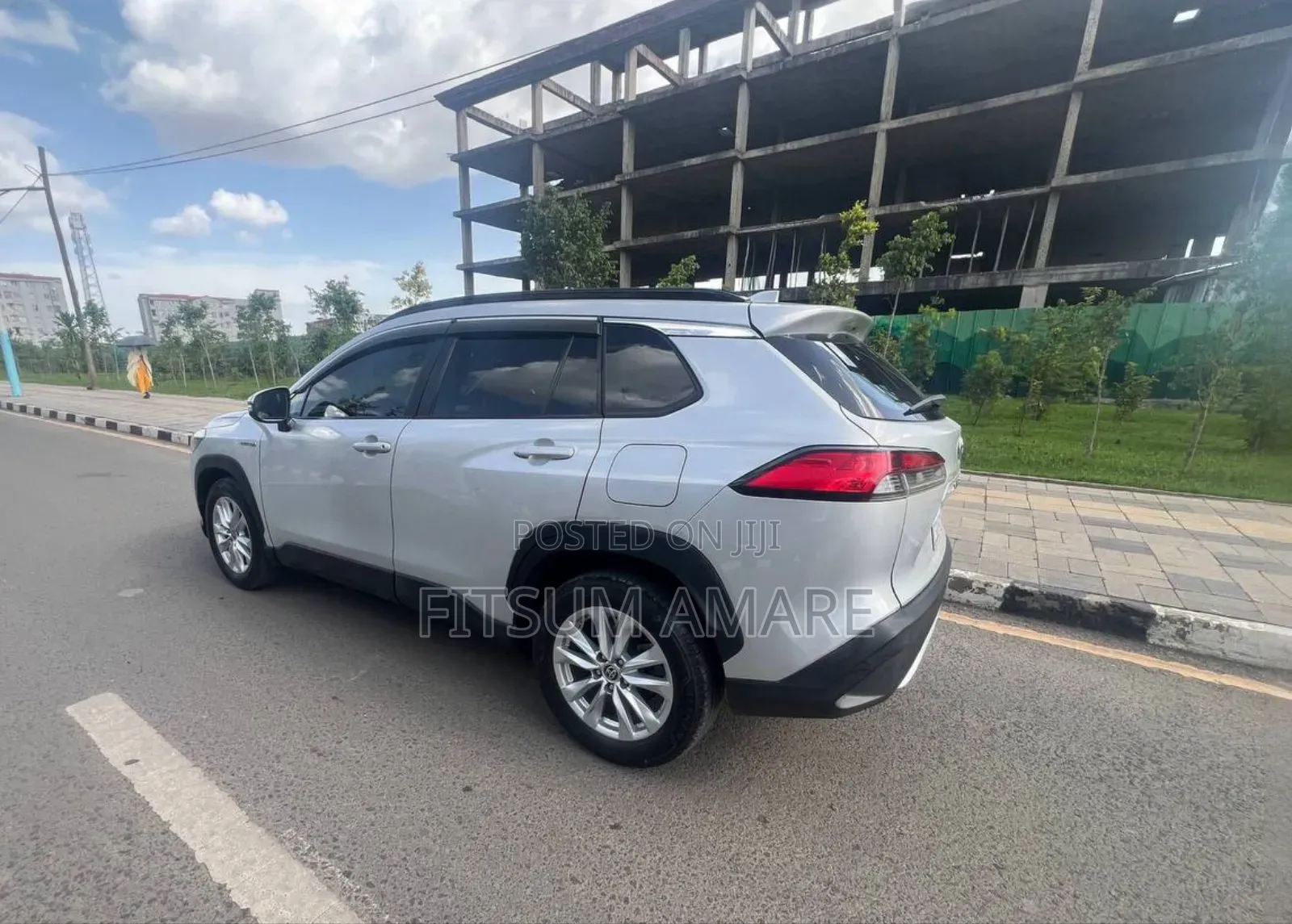 Toyota Corolla Cross Hybrid 2023 Silver