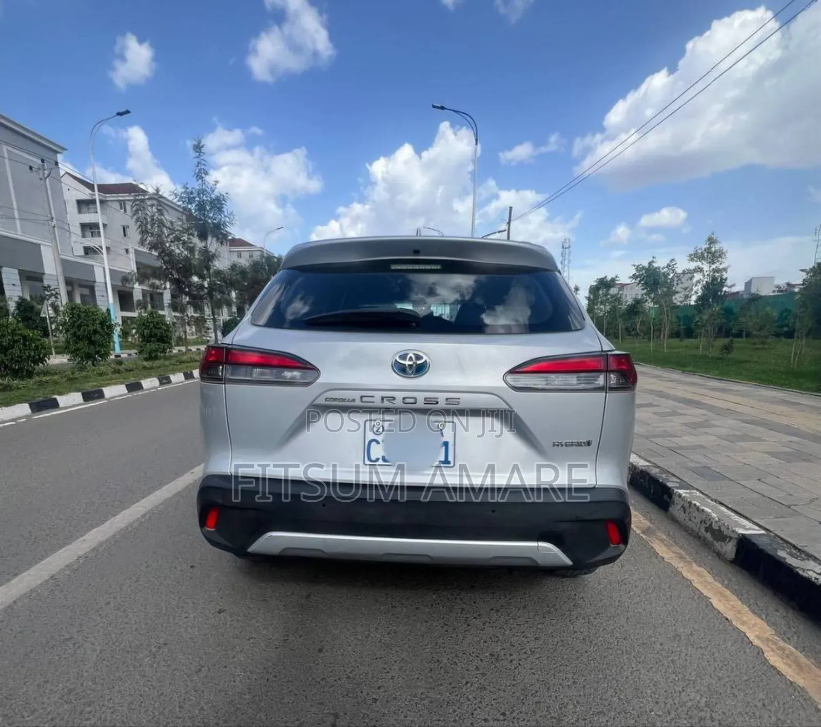 Toyota Corolla Cross Hybrid 2023 Silver