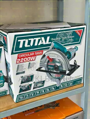 Total Industrial Circular Saw