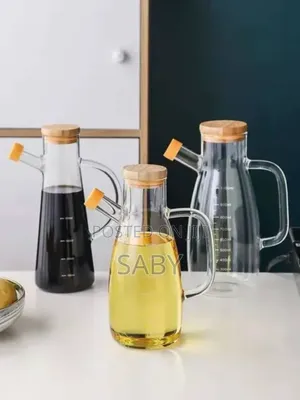 Hot Seeling 900ml Kitchen Glass Oil Bottle