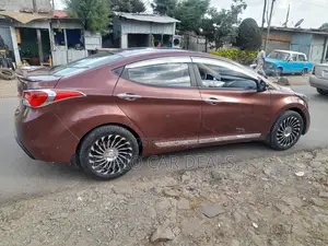 Hyundai Avante 2012 Brown