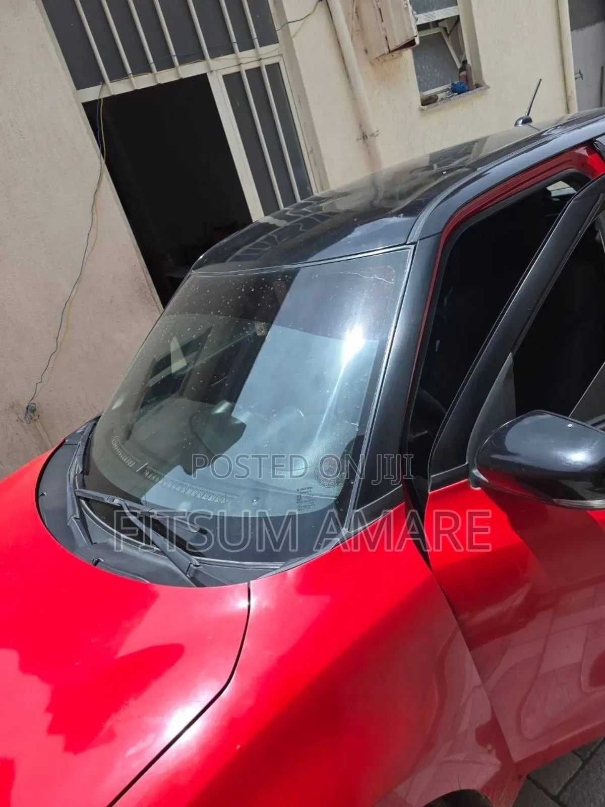 Suzuki Swift 2022 Red