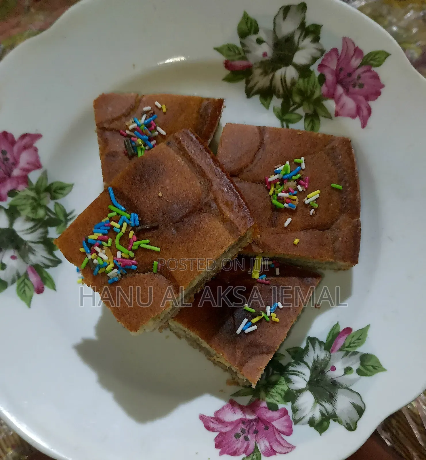 ጣፋጭ እና ተወዳጅ ኬክ