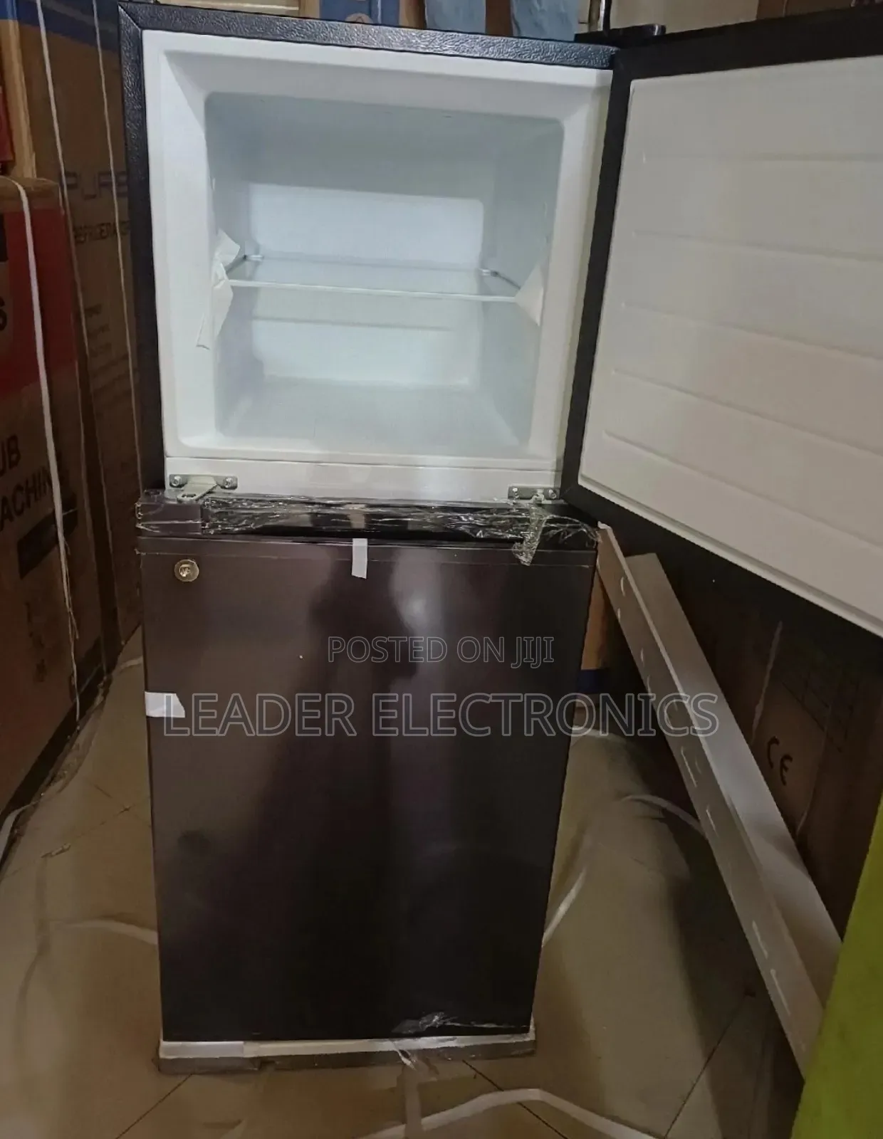 Media Refrigerator 187 Liter
