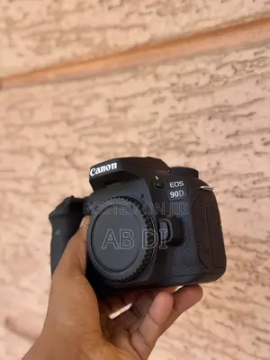 Camera Canon 90d With Lens 18-135mm Usm Brand New