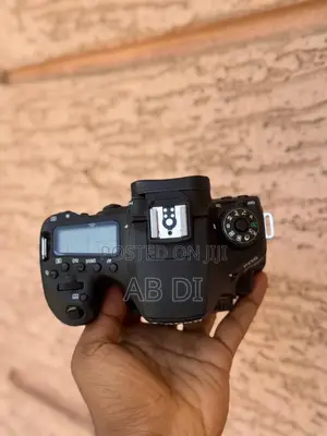 Camera Canon 90d With Lens 18-135mm Usm Brand New