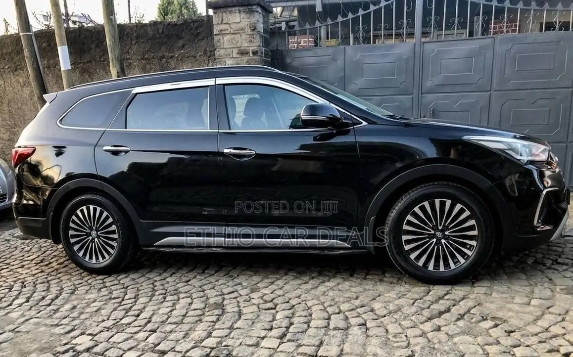 Hyundai Santa Fe 2017 Black