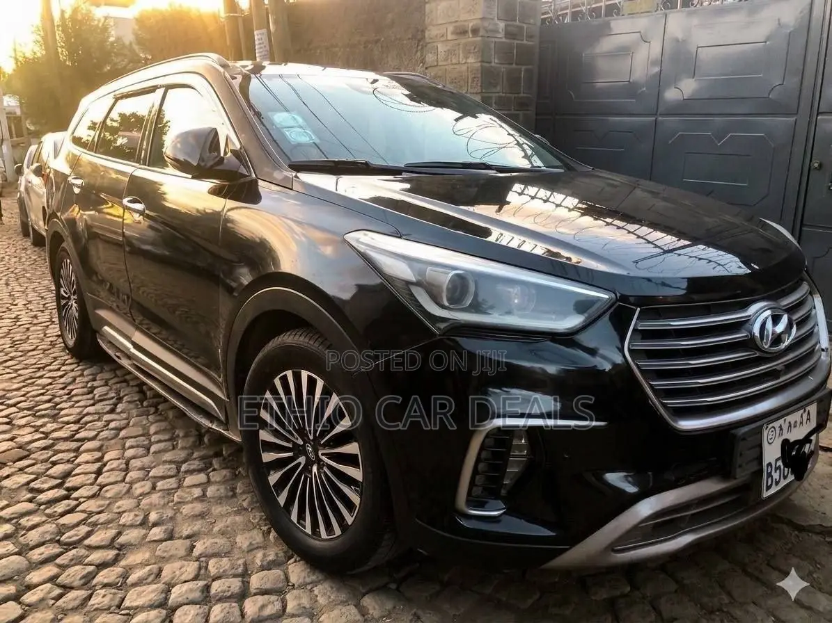 Hyundai Santa Fe 2017 Black