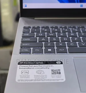 New Laptop HP Pavilion 15 8GB Intel Core Ultra 5 SSD 512GB