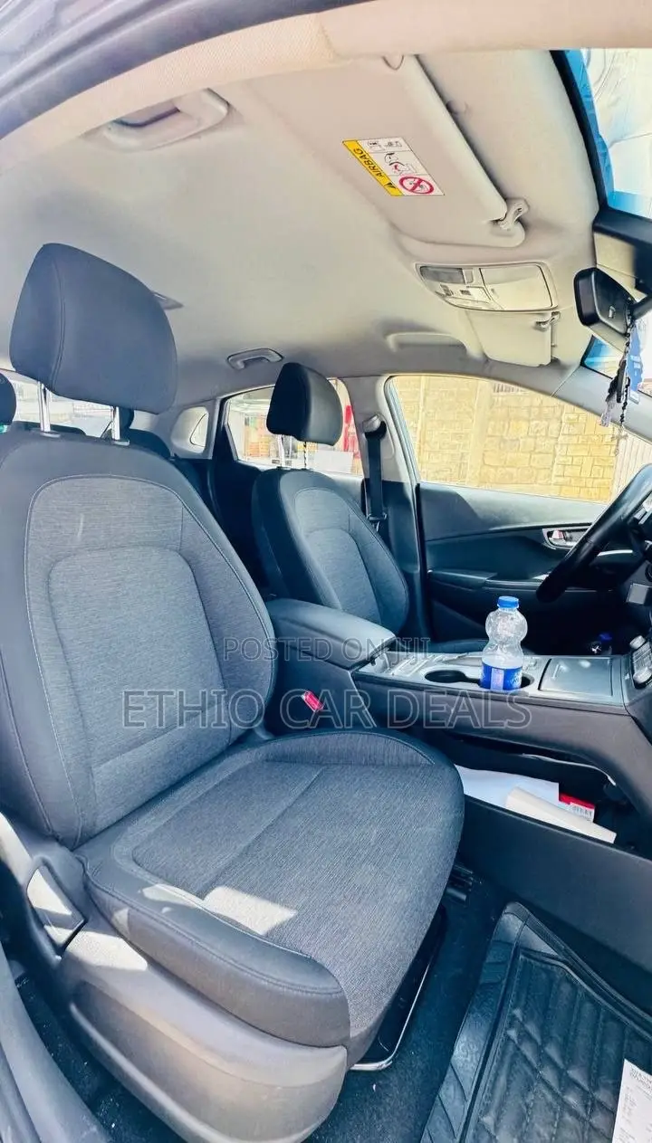 Hyundai Kona EV 2023 Gray
