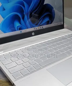 New Laptop HP Pavilion 15 8GB Intel Core i5 SSD 512GB