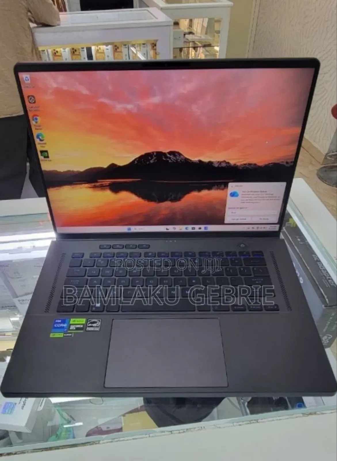 New Laptop Asus ROG Strix G16 G614 16GB Intel Core i7 SSD 1T