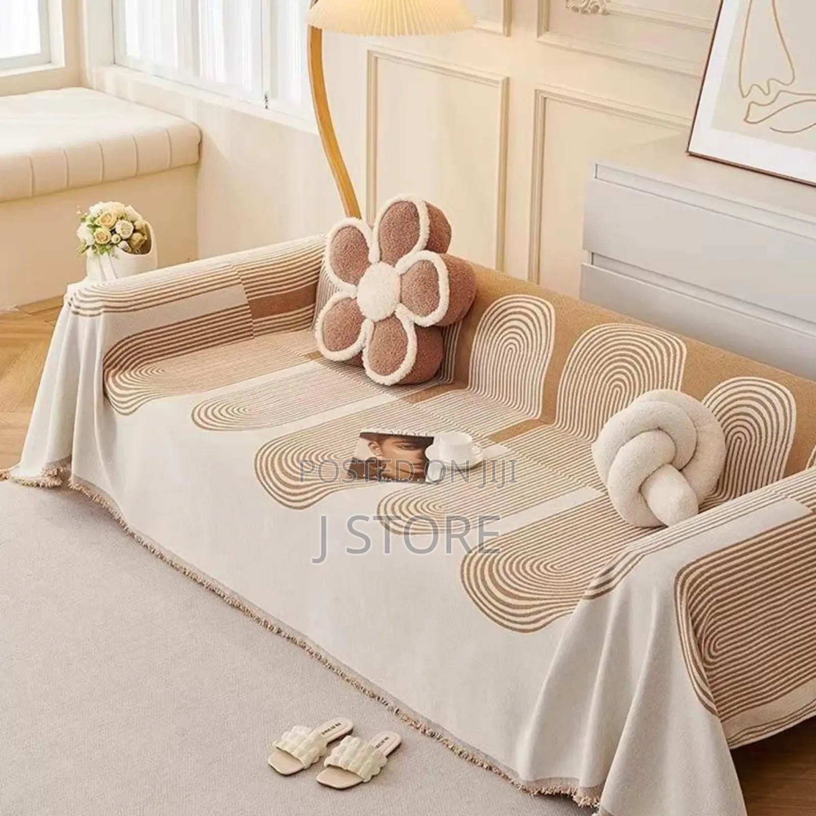 Sofa Cover ውብ እና ማራኪ እይታ የሚፈጥሩ የሶፋ ጨርቆች
