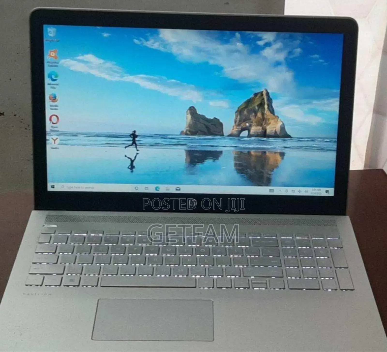 New Laptop HP Pavilion 15 8GB Intel Core i5 SSD 1T