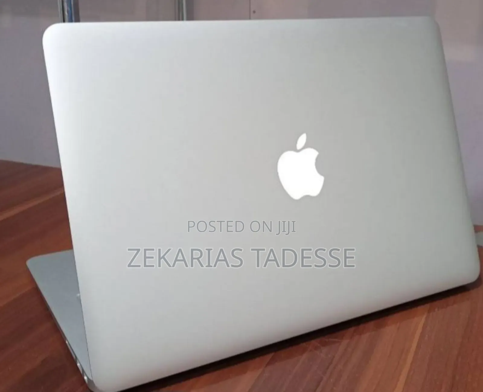New Laptop Apple MacBook Air 2015 8GB Intel Core i5 SSD 256GB
