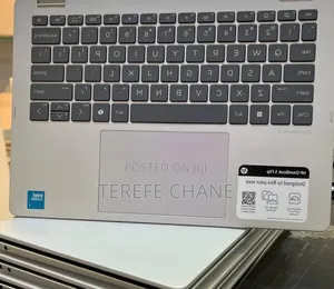 New Laptop HP OmniBook 5 Flip 16GB Intel Core 7 SSD 512GB