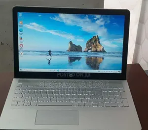New Laptop HP Pavilion 15 8GB Intel Core i5 HDD 1T