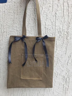 Lyd Tote Bags