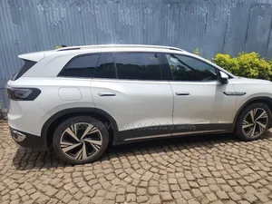 Volkswagen ID.6 2022 White