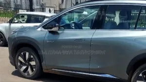 Mitsubishi Airtrek 135 kW FWD 2023 Silver