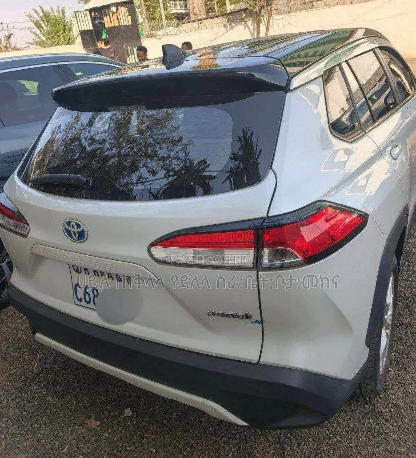 Toyota Corolla Cross Hybrid 2024 Ivory