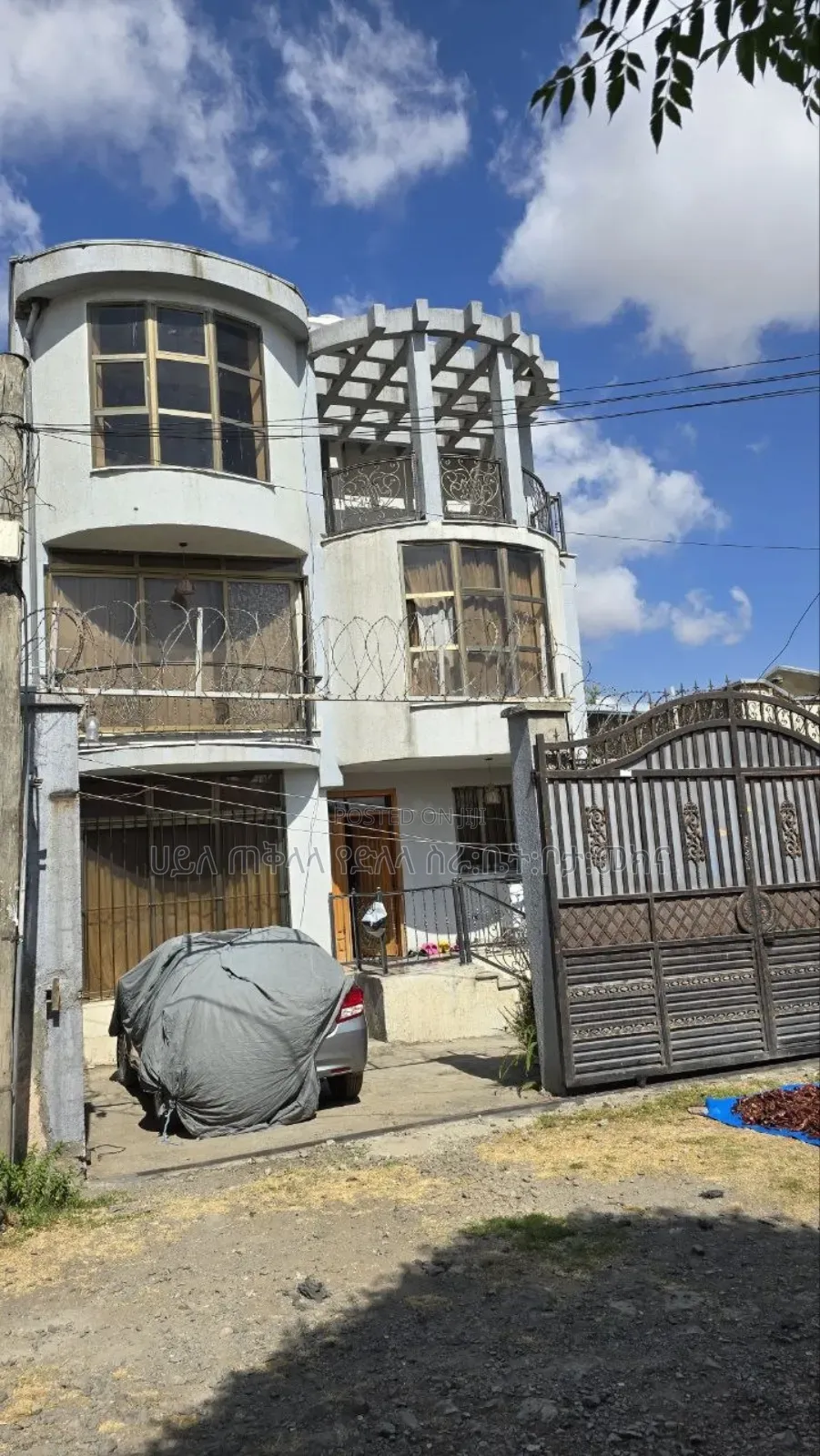 Furnished 6bdrm Townhouse/Terrace in Legetafo Area, Oromia-Finfinne