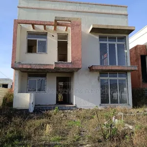 5bdrm House in Ccd Real State, Oromia-Finfinne for sale