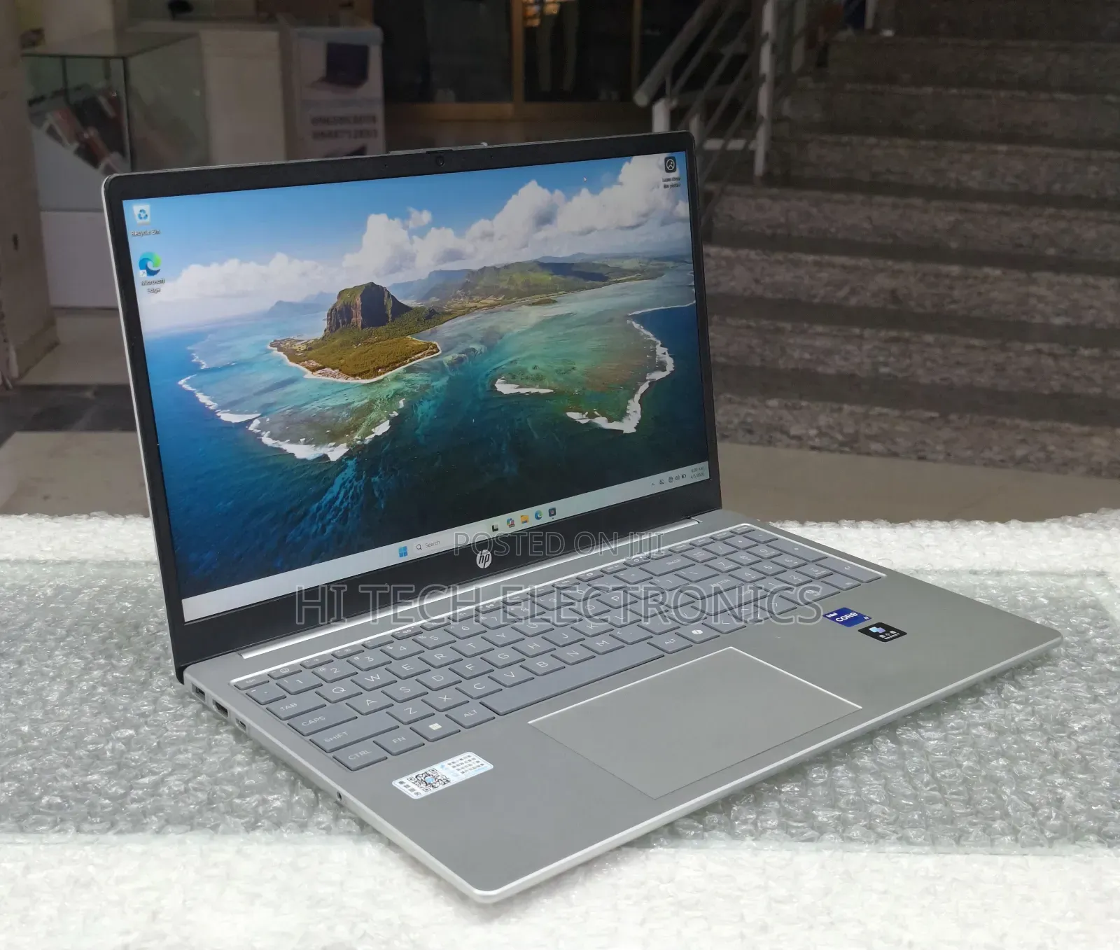 New Laptop HP Stream Notebook 16GB Intel Core i7 SSD 1T