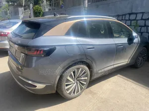 Volkswagen ID.4 2022 Gray