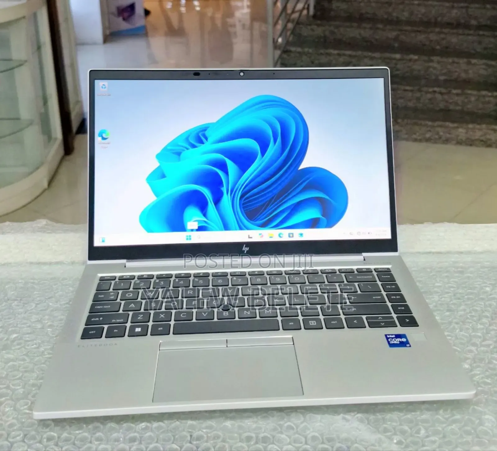 New Laptop HP EliteBook 840 G8 16GB Intel Core i7 SSD 512GB