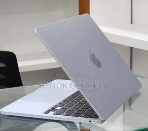 New Laptop Apple MacBook Air 2025 M4 13-inch 16GB Apple M4 SSD 256GB