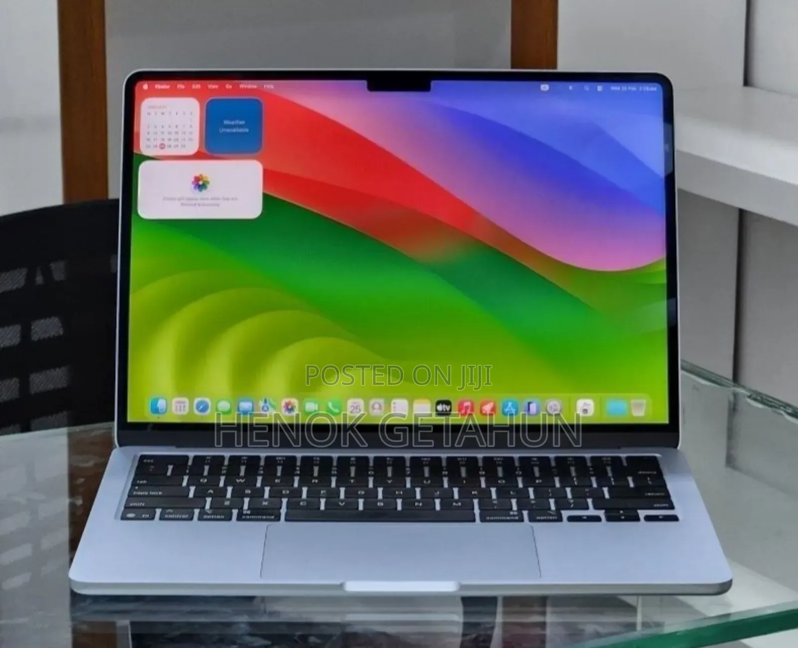 New Laptop Apple MacBook Air 2025 M4 13-inch 16GB Apple M4 SSD 256GB