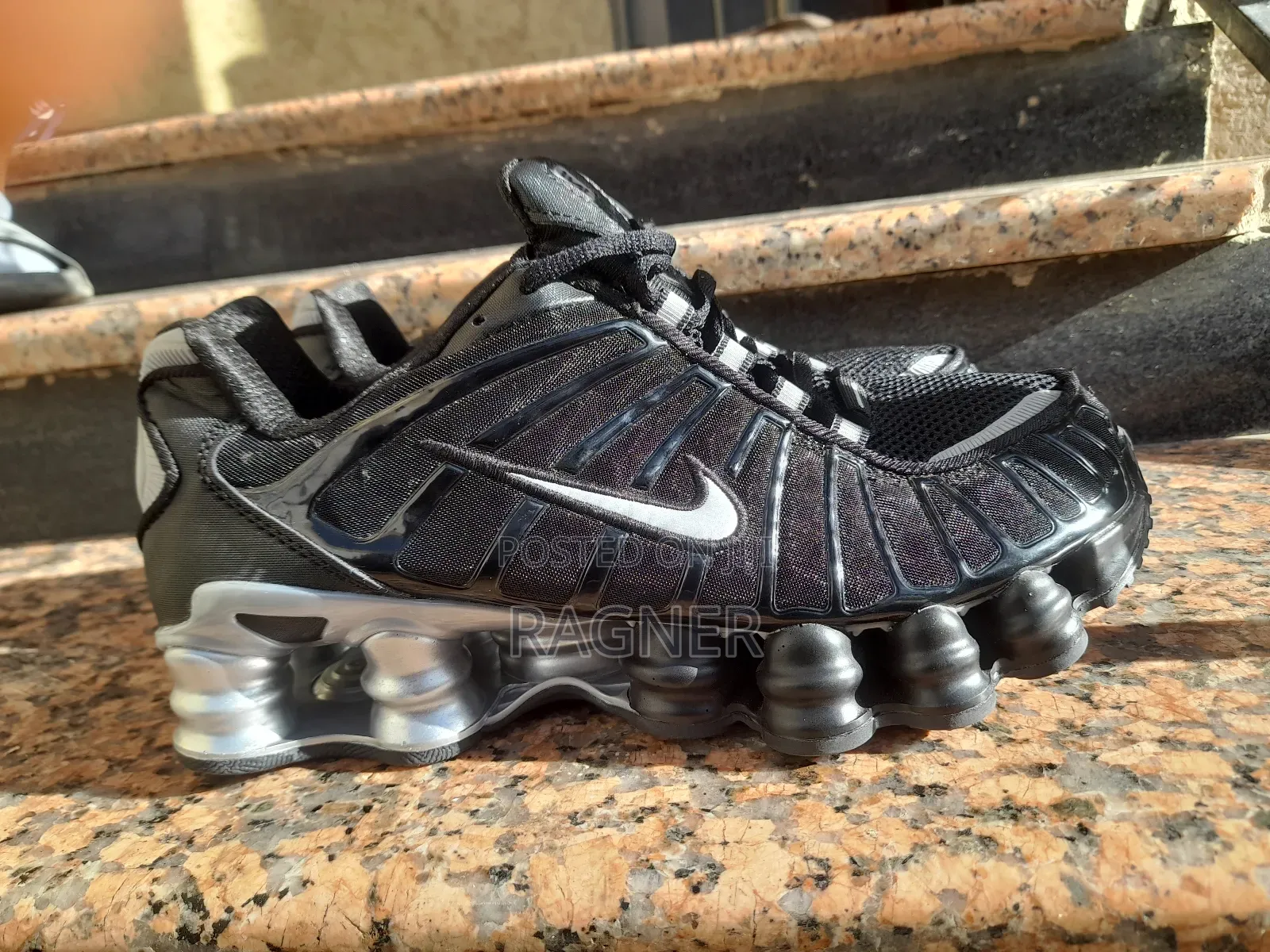 Nike Shox.