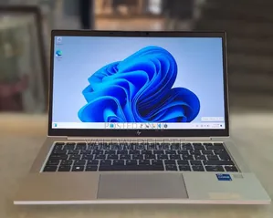 New Laptop HP EliteBook 830 G8 16GB Intel Core i5 SSD 512GB
