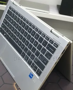 New Laptop HP EliteBook 830 G8 16GB Intel Core i5 SSD 512GB