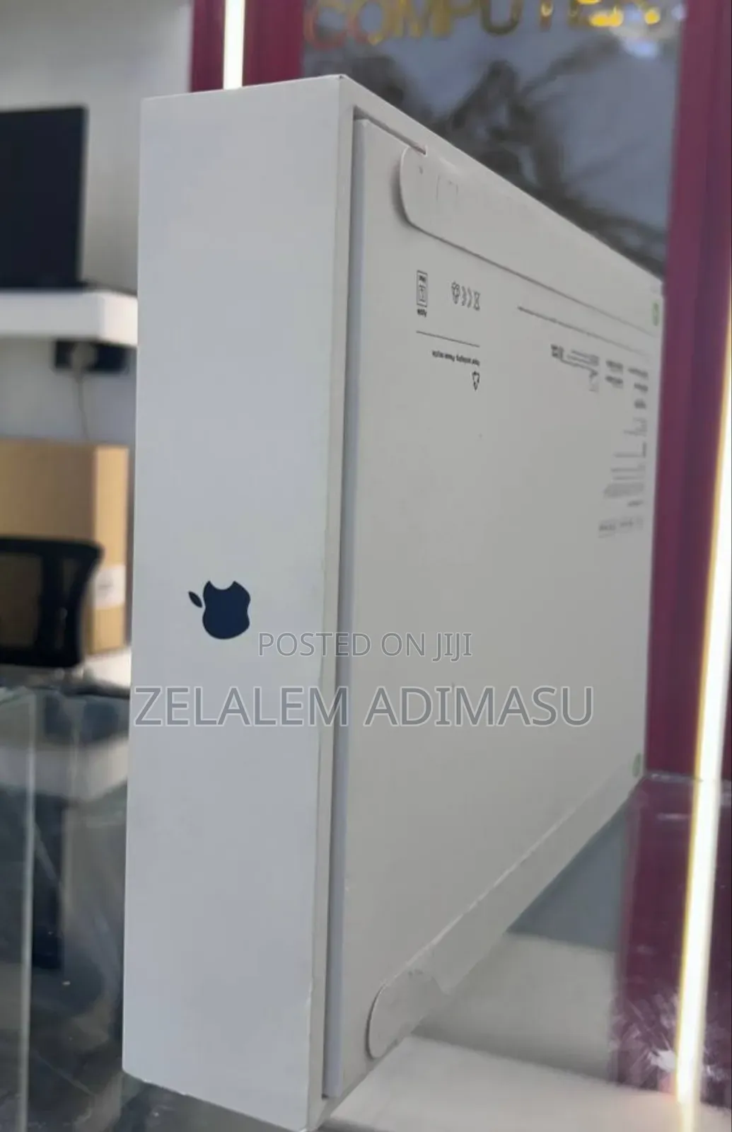 New Laptop Apple MacBook Air 2026 M5 13-inch 16GB Apple M5 SSD 512GB