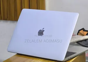 New Laptop Apple MacBook Pro 2019 8GB Intel Core i5 SSD 128GB